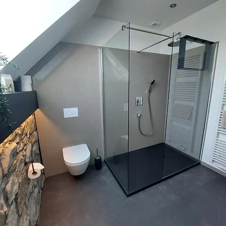 L'appart - New - Free Parking - Self Check-in - Terrasse