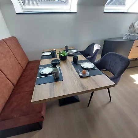 L'appart - New - Free Parking - Self Check-in - Terrasse * Eynatten