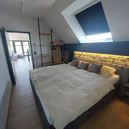 L'appart - New - Free Parking - Self Check-in - Terrasse * Eynatten